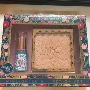 Lipstick & highlighter